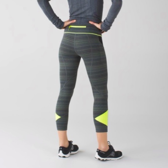 Lululemon Pace Rival Crop 22” Space Dye Twist Dark Slate Fatigue Green 4 - Picture 1 of 10